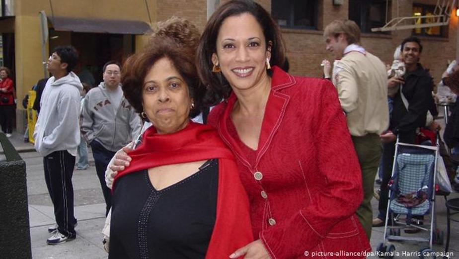 مادر کامالا هریس در سال ۲۰۰۹ درگذشت