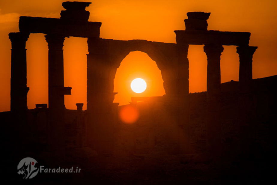 پالمیرا هنگام غروب خورشید