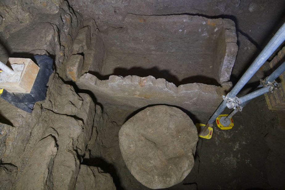 سارکوفاگ روم قرن 6