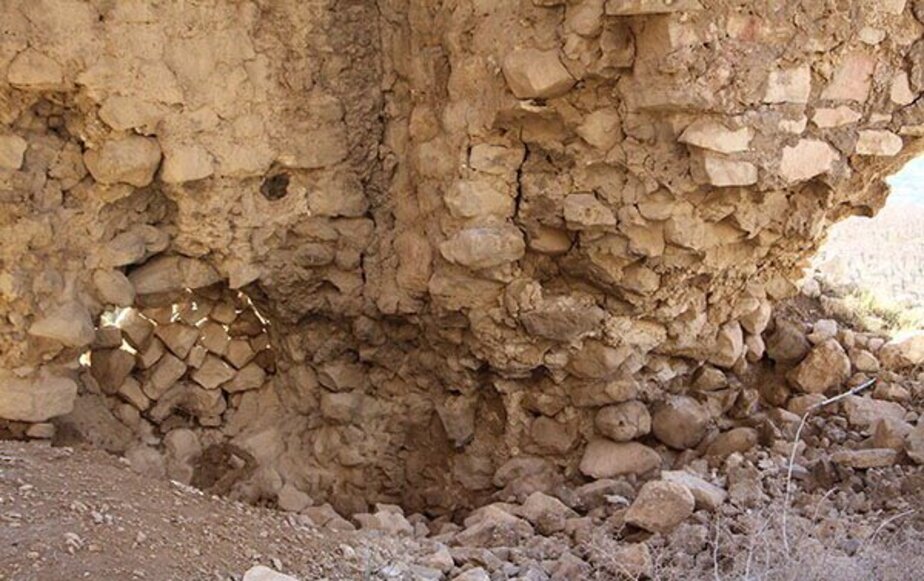 آثار دیگری از حفاری داخل آتشکده سیمکان 