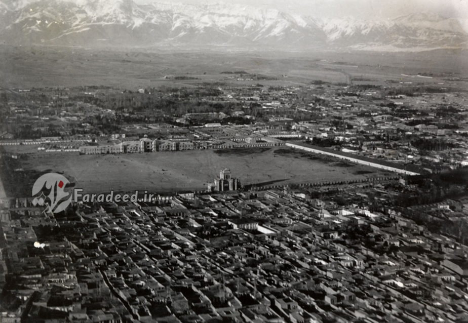 نمایی از فراز تهران و میدان مشق 