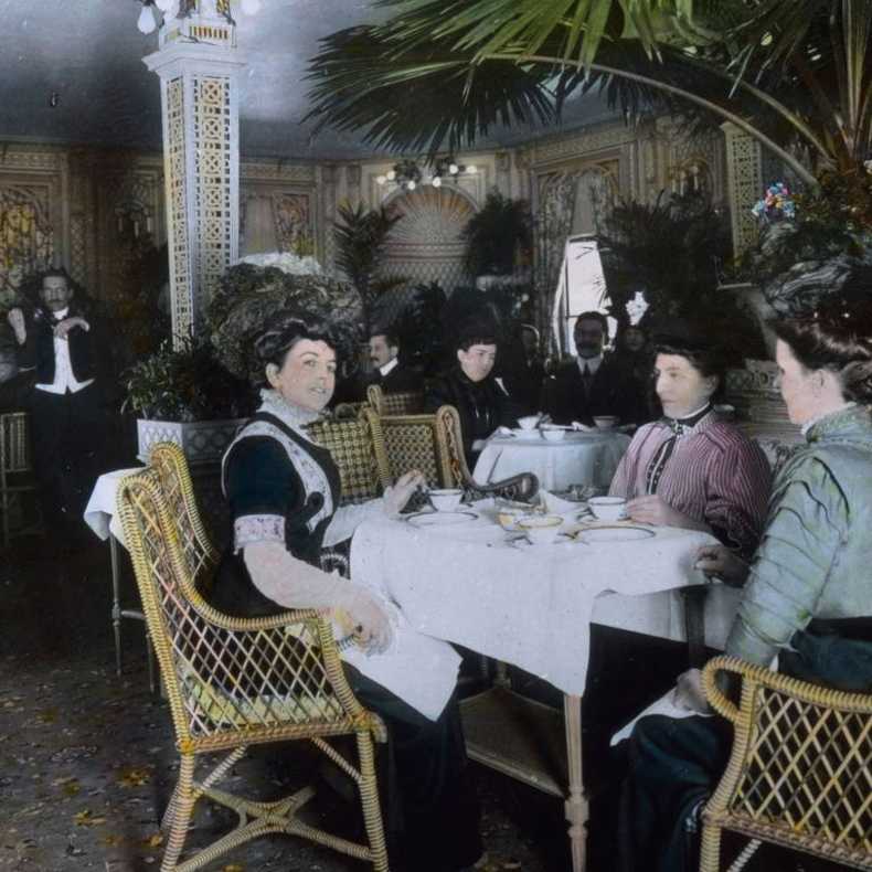 کافه وراندا 