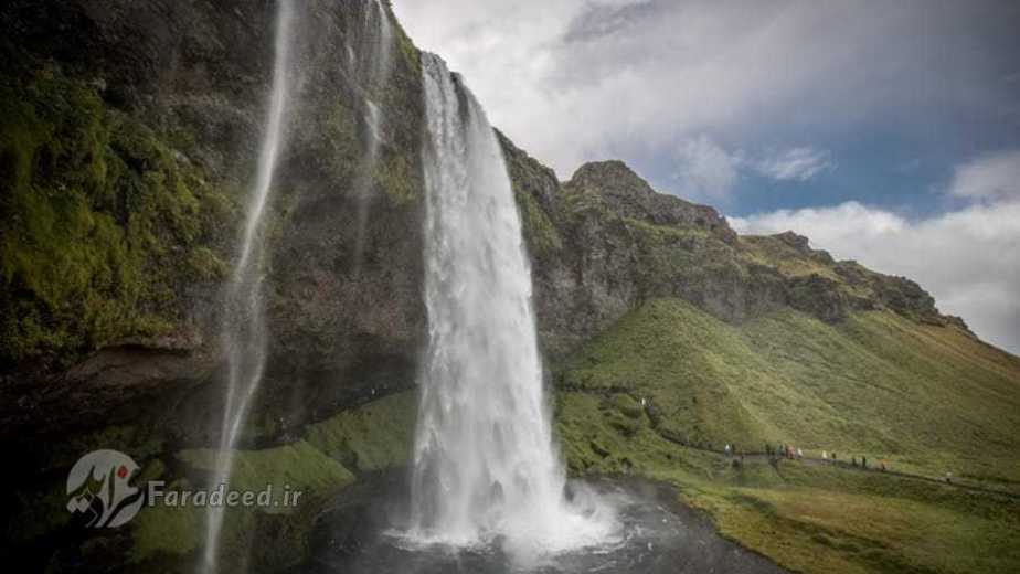 آبشار ۶۰ متری ایسلند
