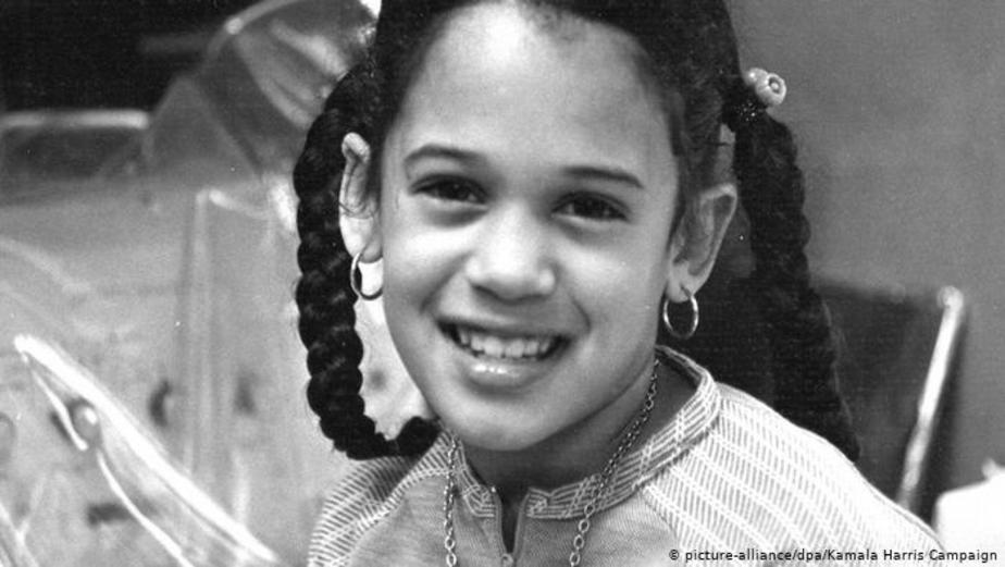 پدر و مادر کامالا هریس وقتی او هفت ساله بود از هم جدا شدند