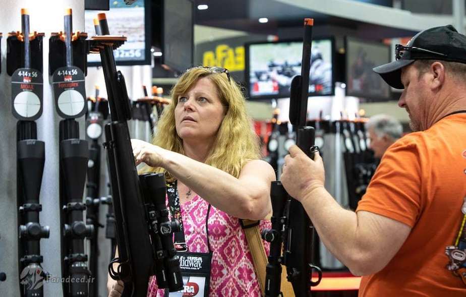 یک دسته از اسلحه های گرم 