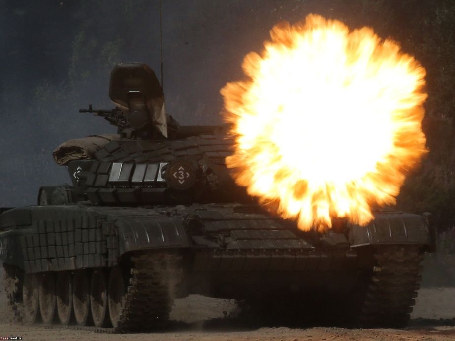 تانک روسی در بخشی از بازی‌های ارتش
