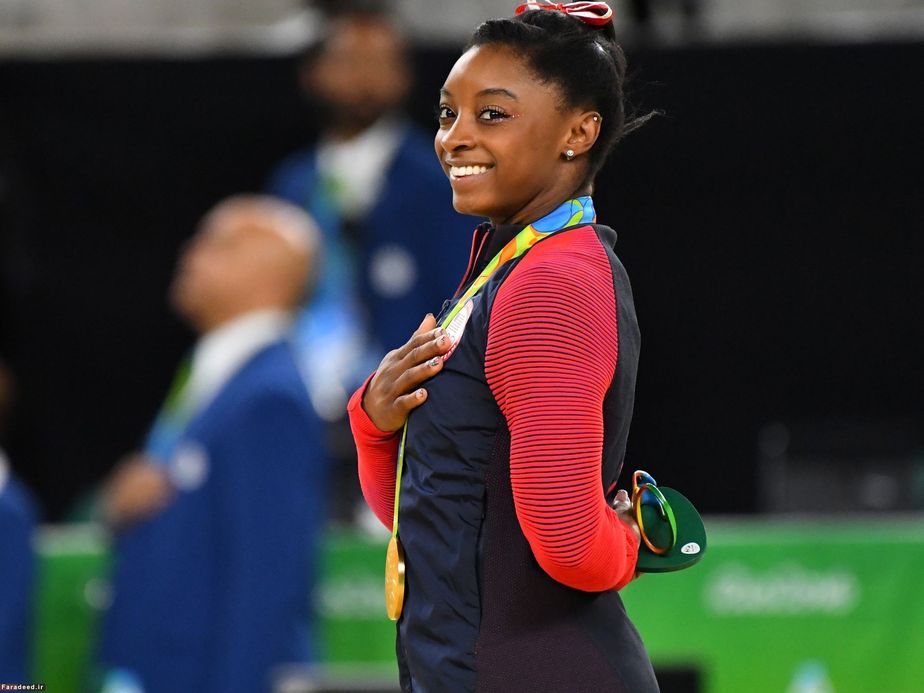 برنده مدال طلا در مسابقه ژیمناستیک 