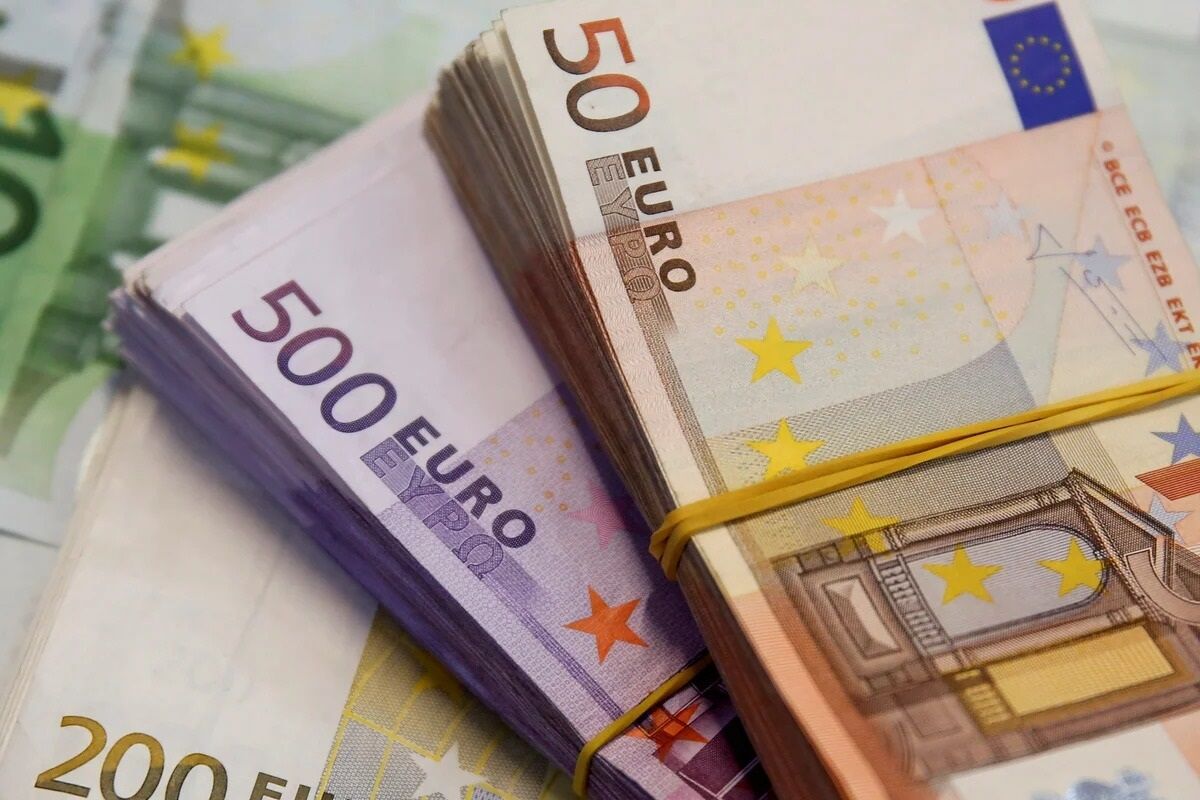 قیمت یورو امروز جمعه 4 اردیبهشت 1405